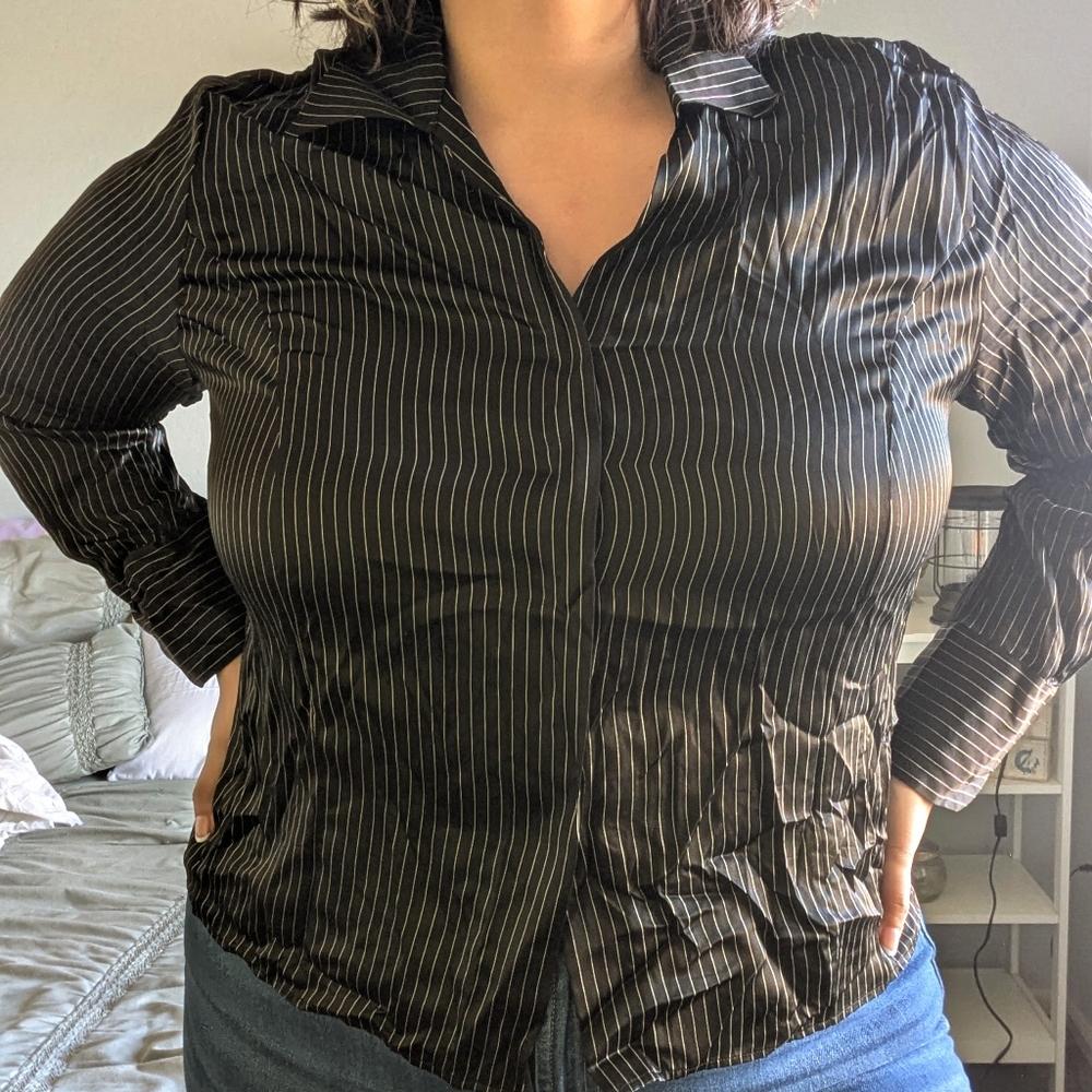 {SOLD} Kate Hill 100% Silk Pinstripe Button Up Blouse